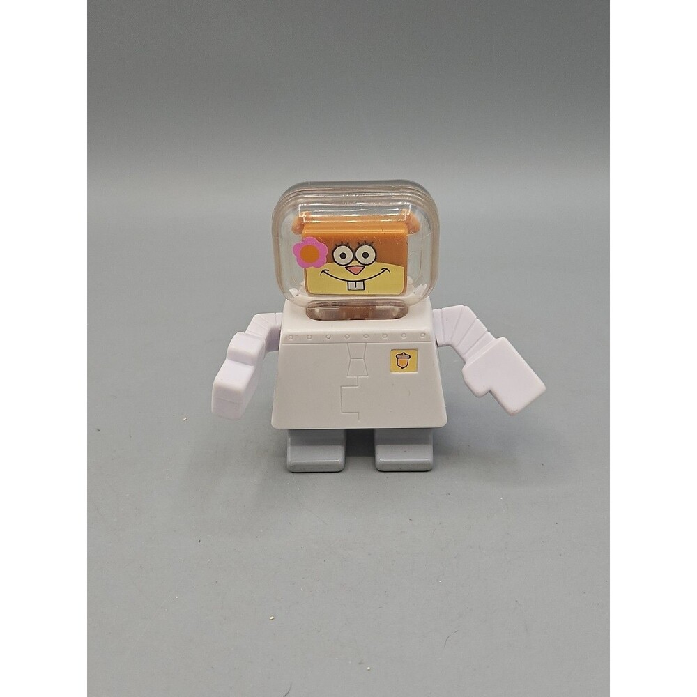 Sponge Bob  SANDY CHEEKS Plastic Figure Burger King Toy Spongebob 2009
